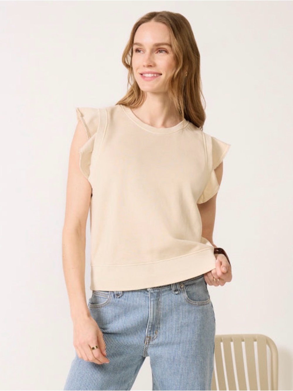 Evereve Cream Sleeveless Tank Top with Raw-Edge Sleeves